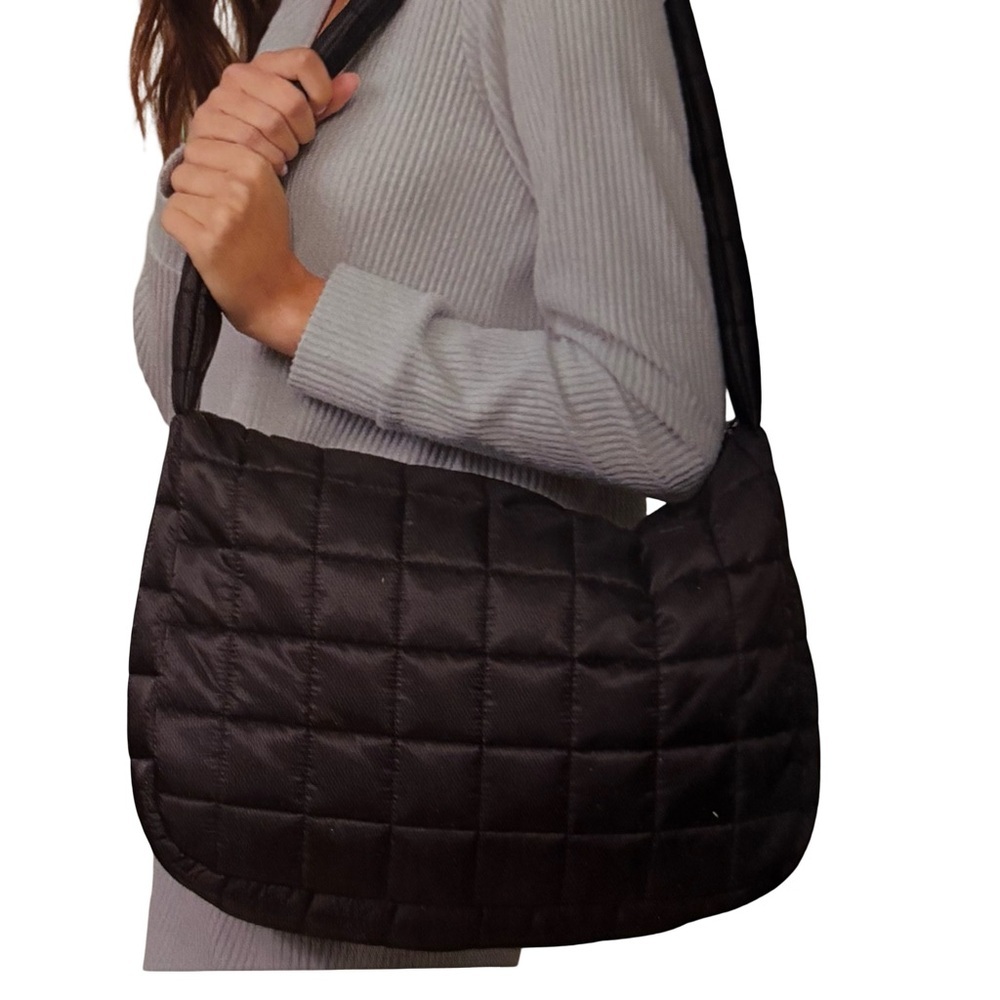 Avon Black Quilted Puffer Bag NWT